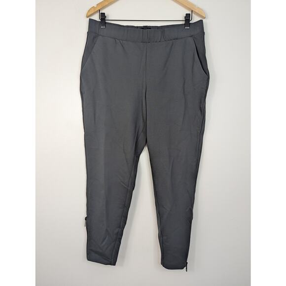 Universal Standard Moro Pocket Signature Ponte Pants in Charcoal - Picture 2 of 11